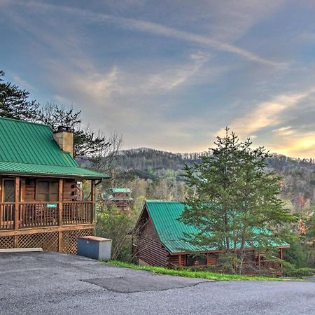 Pigeon Forge Cabin With Hot Tub And Mountain Views! Exterior foto