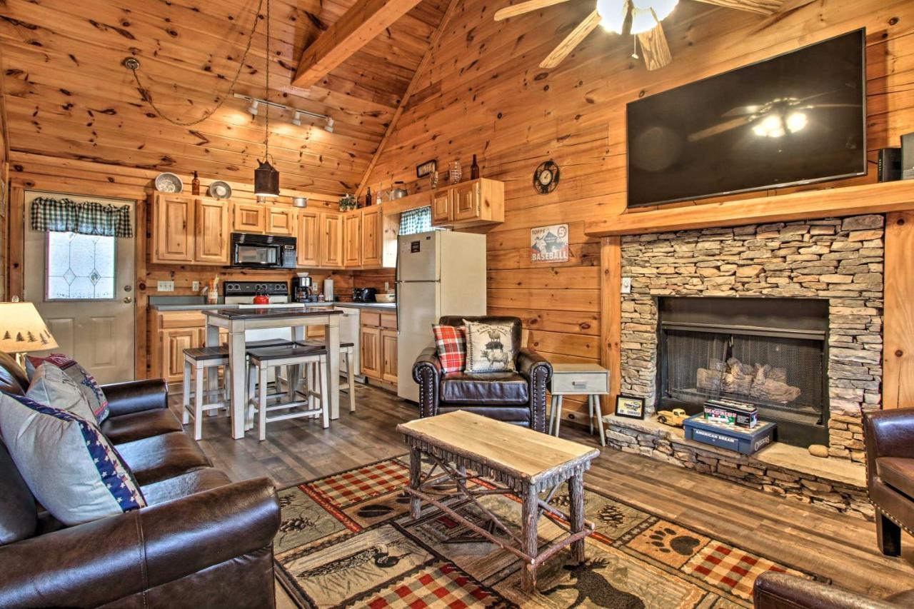 Pigeon Forge Cabin With Hot Tub And Mountain Views! Exterior foto