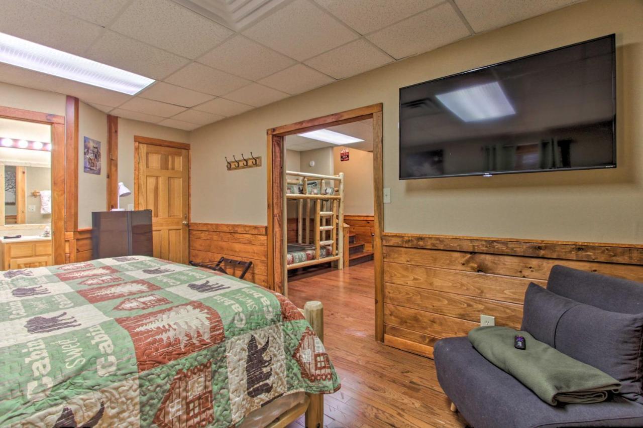 Pigeon Forge Cabin With Hot Tub And Mountain Views! Exterior foto