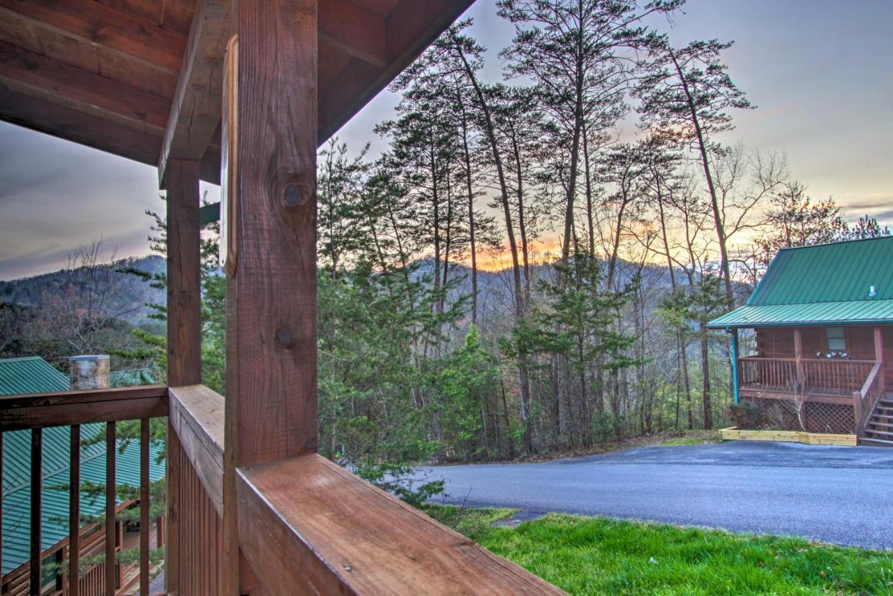 Pigeon Forge Cabin With Hot Tub And Mountain Views! Exterior foto